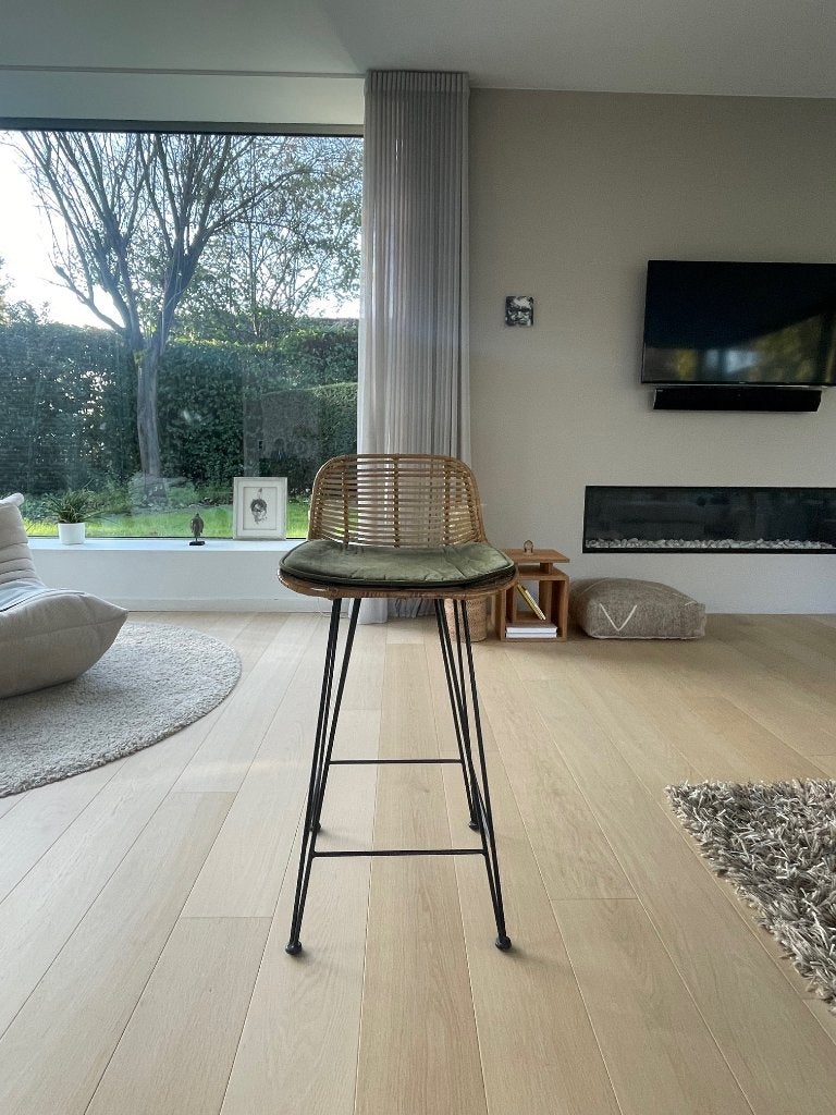 Chaise de bar en rotin Cas Greywash, Maison & Meubles, 90 cm ou plus, 1 tabouret, Avec repose-pieds, Comme neuf