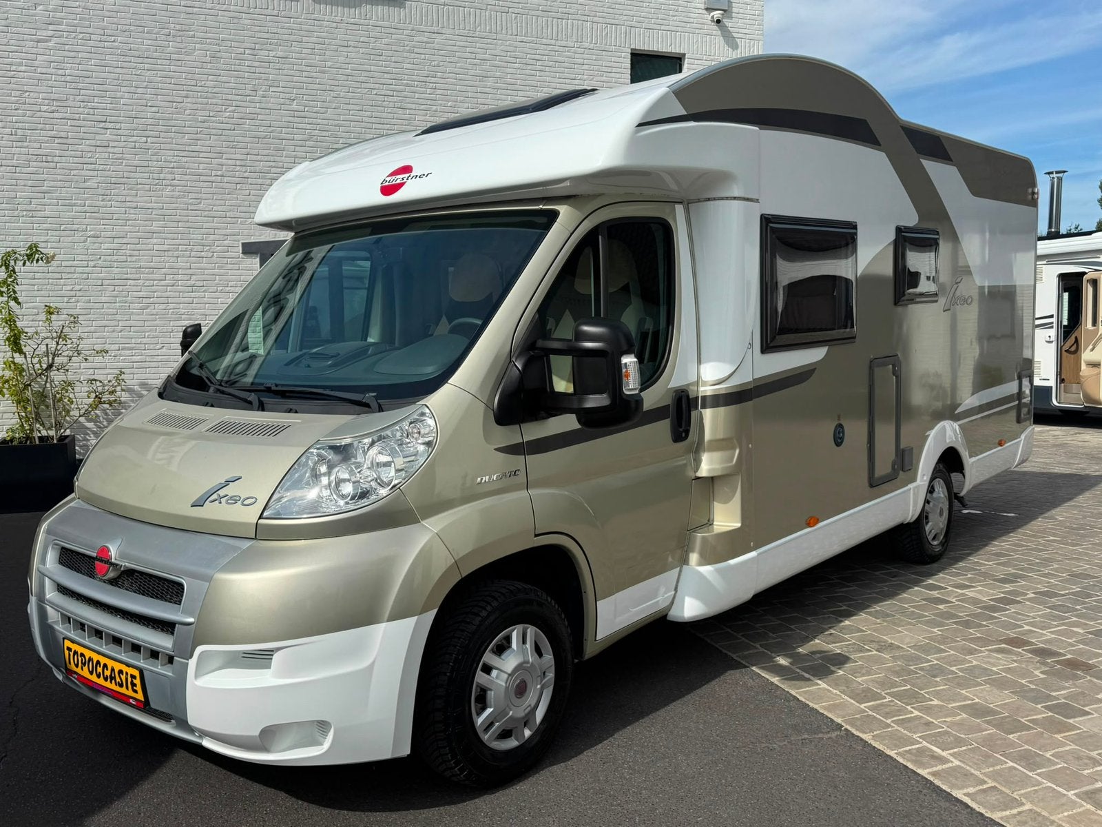 Fiat Ducato Burstner Ixeo T664, Ringverwarming, Fiat, 6 tot 7 meter, Bedrijf