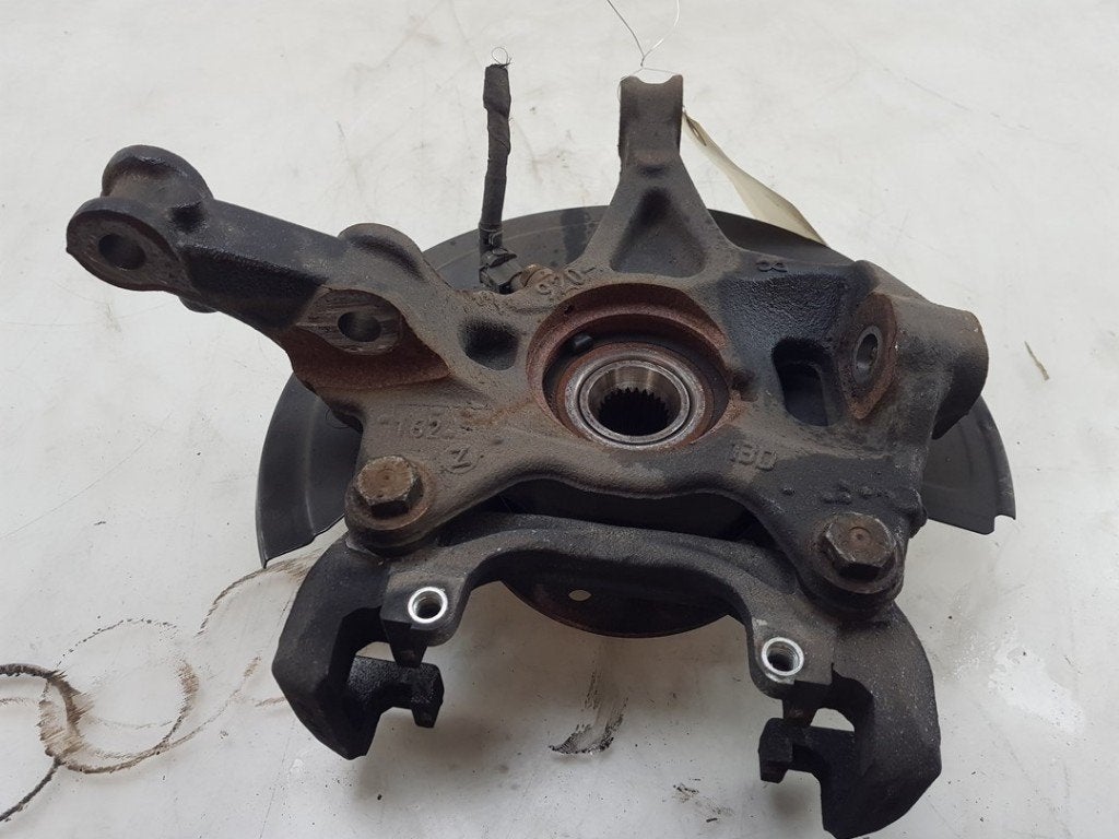 FUSEE AVANT DROITE Citan (420.6) (01-2021/-) (|A4203320600|), Dhr. J. Ham, Mercedes-Benz, Administratie@autoham.nl, Utilisé