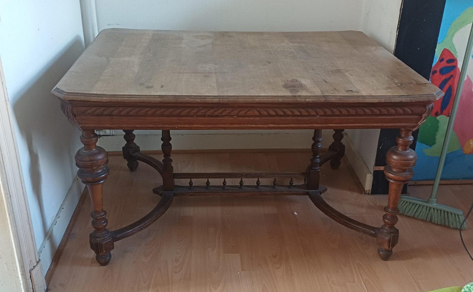 Table en bois "lion" vintage, Antiquités & Art, Enlèvement