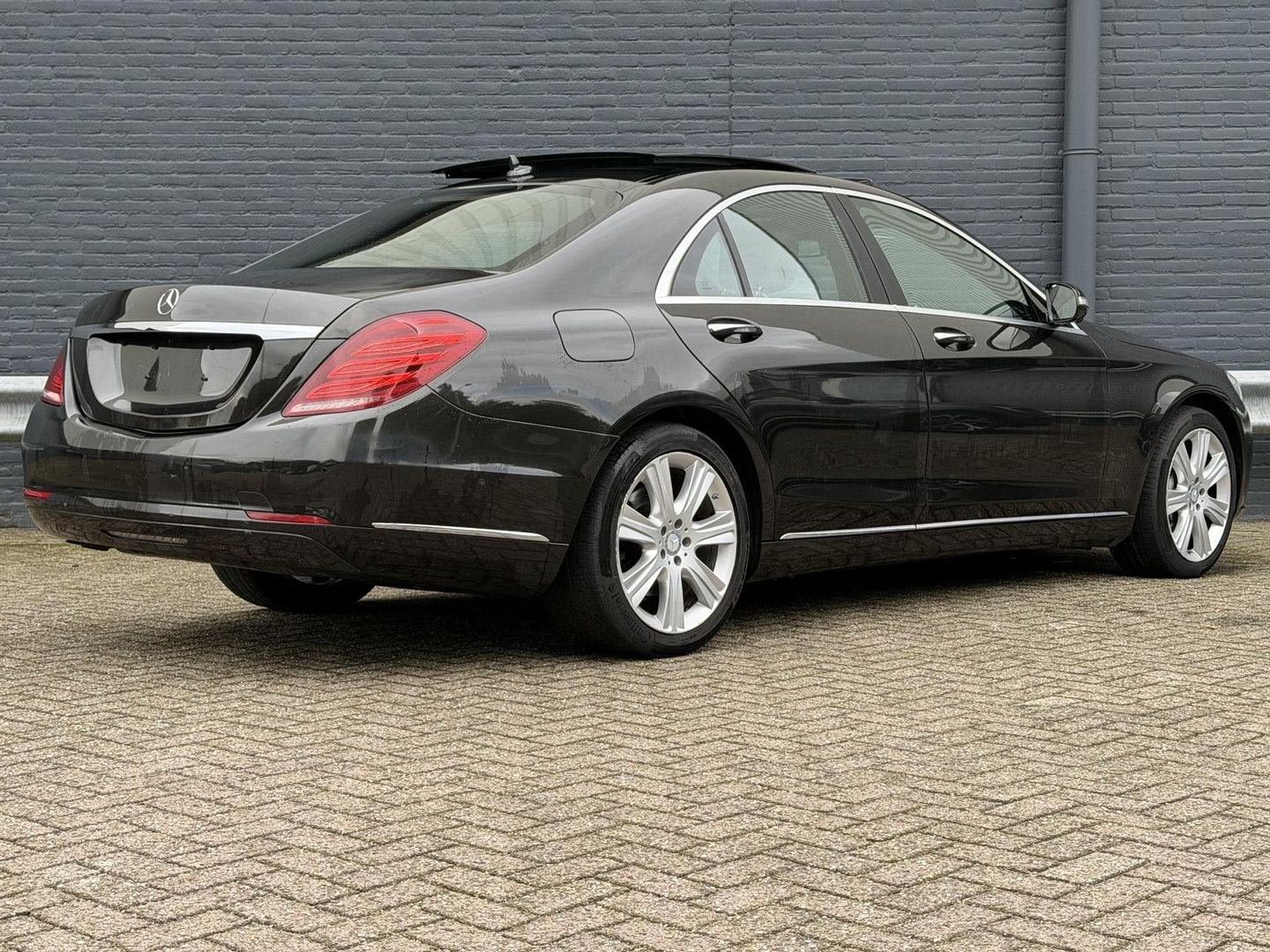 Mercedes-Benz S 300 S BlueTEC HYBRID | € 14.000,- NETTO! | P, Auto's, Automaat, Bruin, 115 g/km, Traction-control