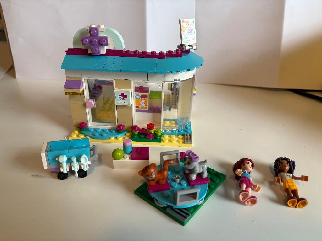 Lego Friends Dierenkliniek Set 41085, Kinderen en Baby's, Lego, Overige typen, Inclusief minifiguren, Friends