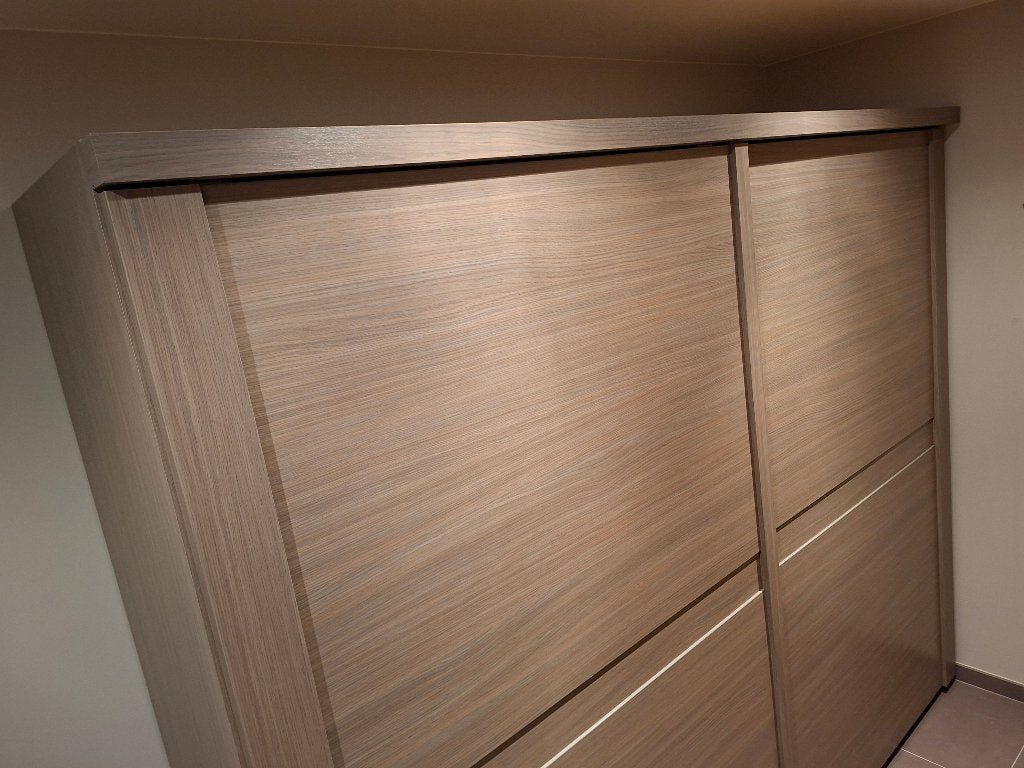 Kleerkast, Ophalen, Met deur(en), Gebruikt, 200 cm of meer