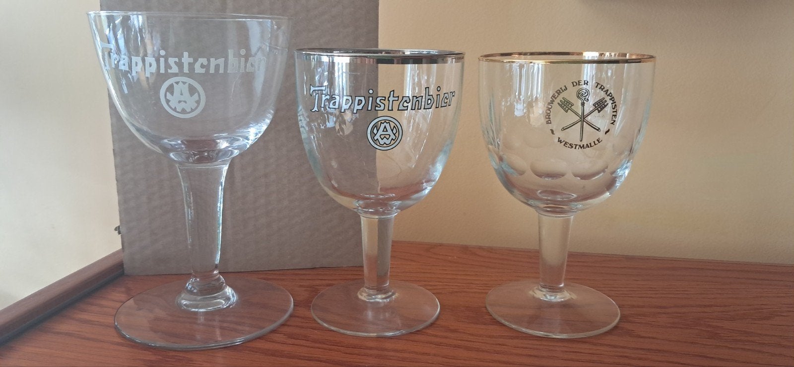 3 vieux verres Westmalle comme neufs, Collections, Verres & Petits Verres, Enlèvement