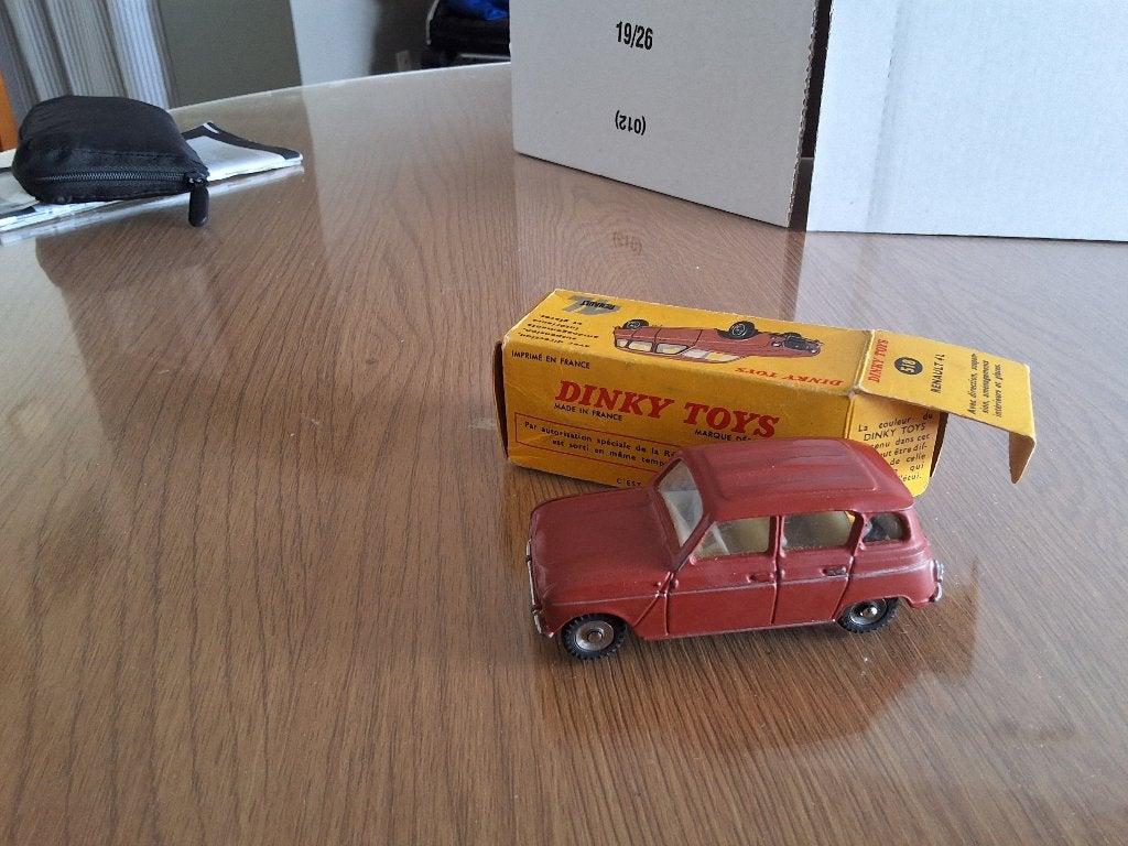 dinky-toys 518 renault 4L, Ophalen of Verzenden, Gebruikt, Auto, Dinky Toys