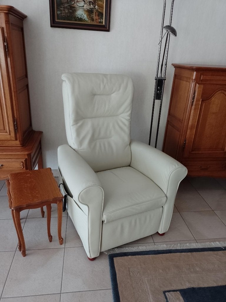 Fauteuil inclinable électrique en cuir blanc, Enlèvement, Comme neuf, Cuir, Klassiek
