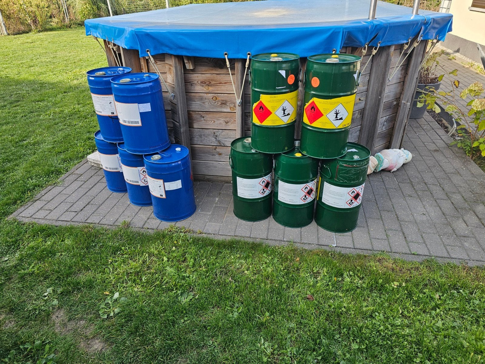 futs metal 25L( huile essentiel citron,orange), Tuin en Terras, Ophalen