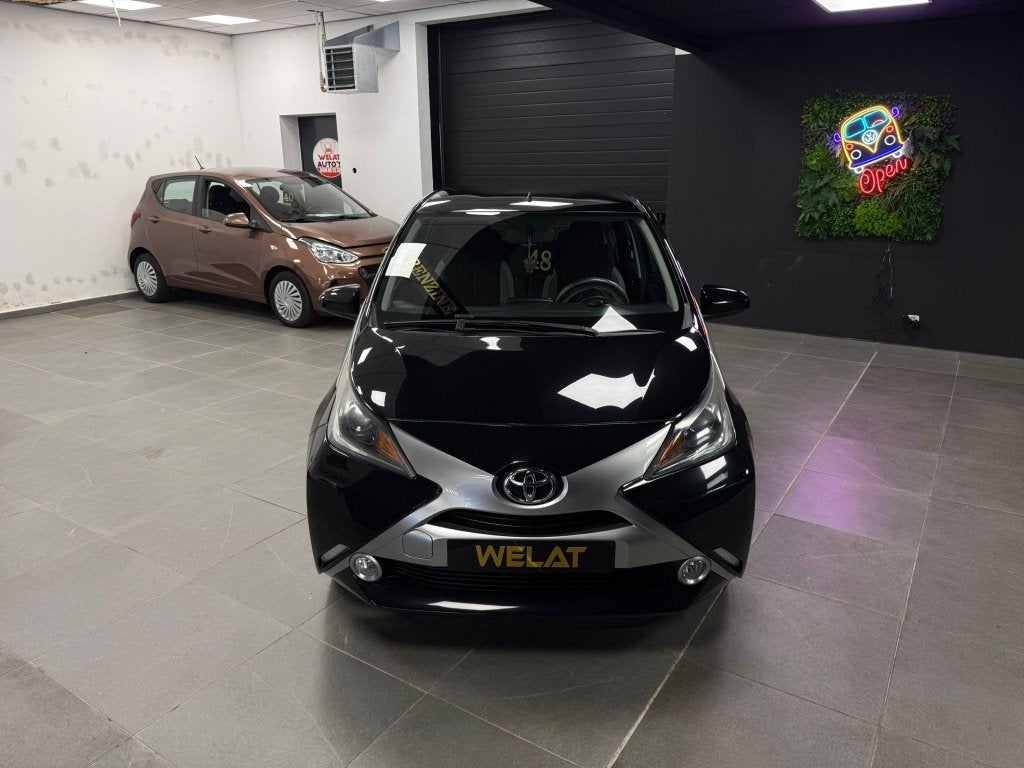 TOYOTA AYGO SPECIALE UITVOERING 2015 BENZINE/TOPSTAAT, Autos, Toyota, Bluetooth, Euro 5, Achat, Entreprise