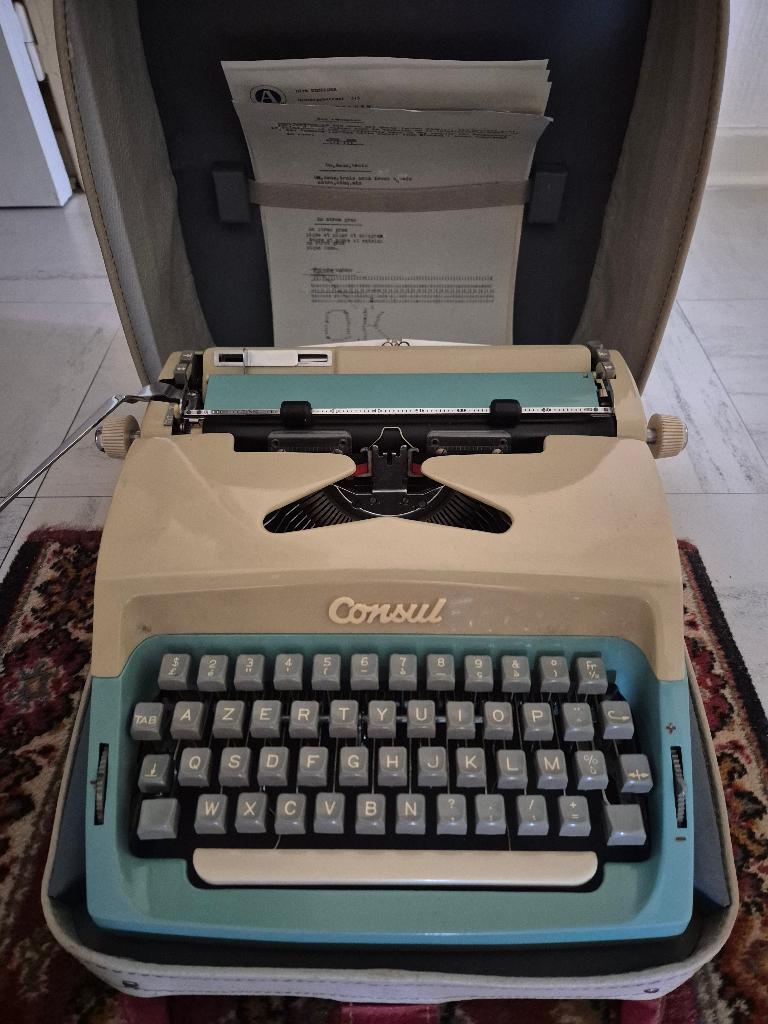 Vintage Consul typmachine - AZERTY - met originele koffer, Divers, Machines à écrire, Enlèvement, Utilisé