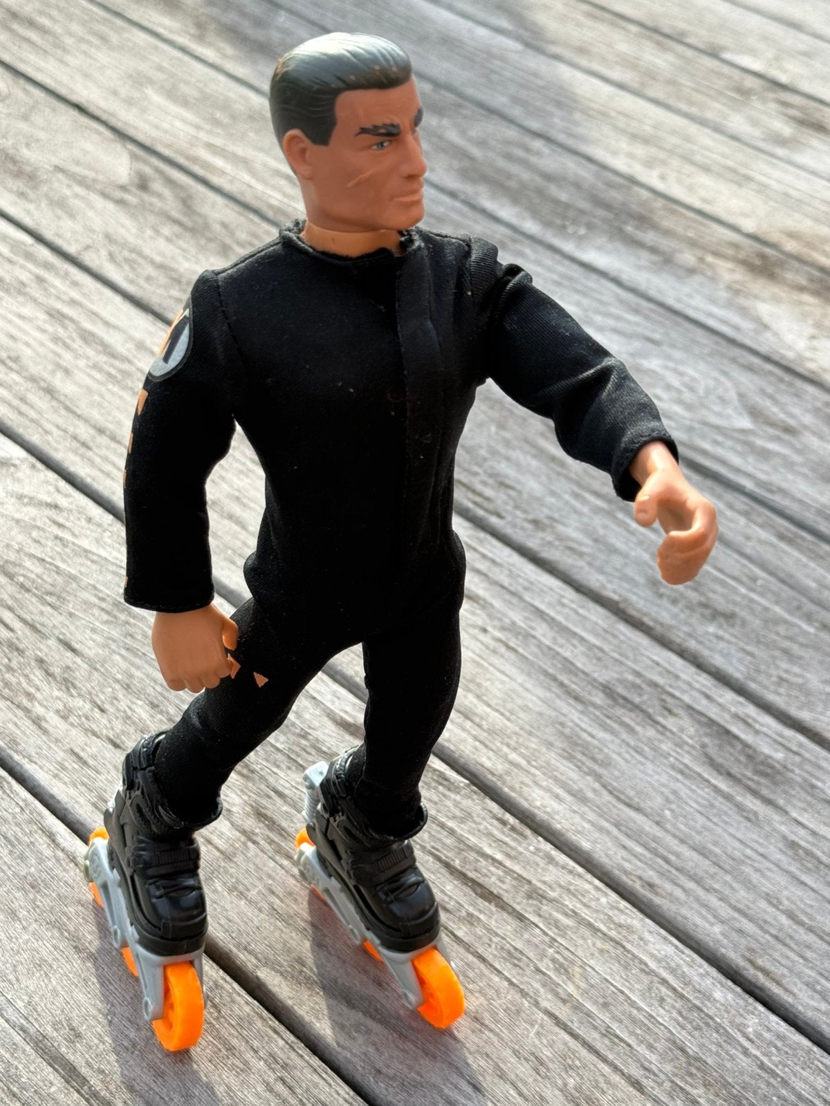 Action man met rollerskates, Ophalen of Verzenden, Gebruikt