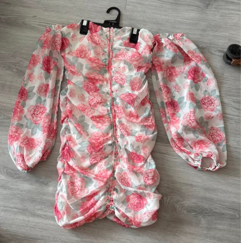 Robe femme, Vêtements | Femmes, Packs de vêtements pour femmes, Enlèvement, Comme neuf