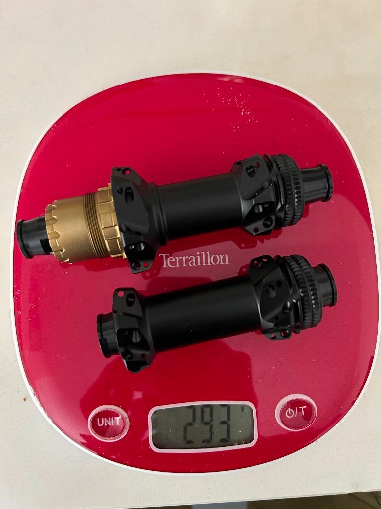 goldix M240 36T ratchet hubs 24H 293gr (copy dt swiss), Ophalen of Verzenden
