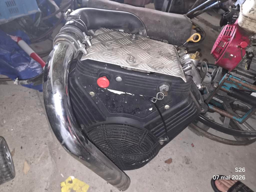 Moteur VANGUARD 35ch (pour pieces), Enlèvement