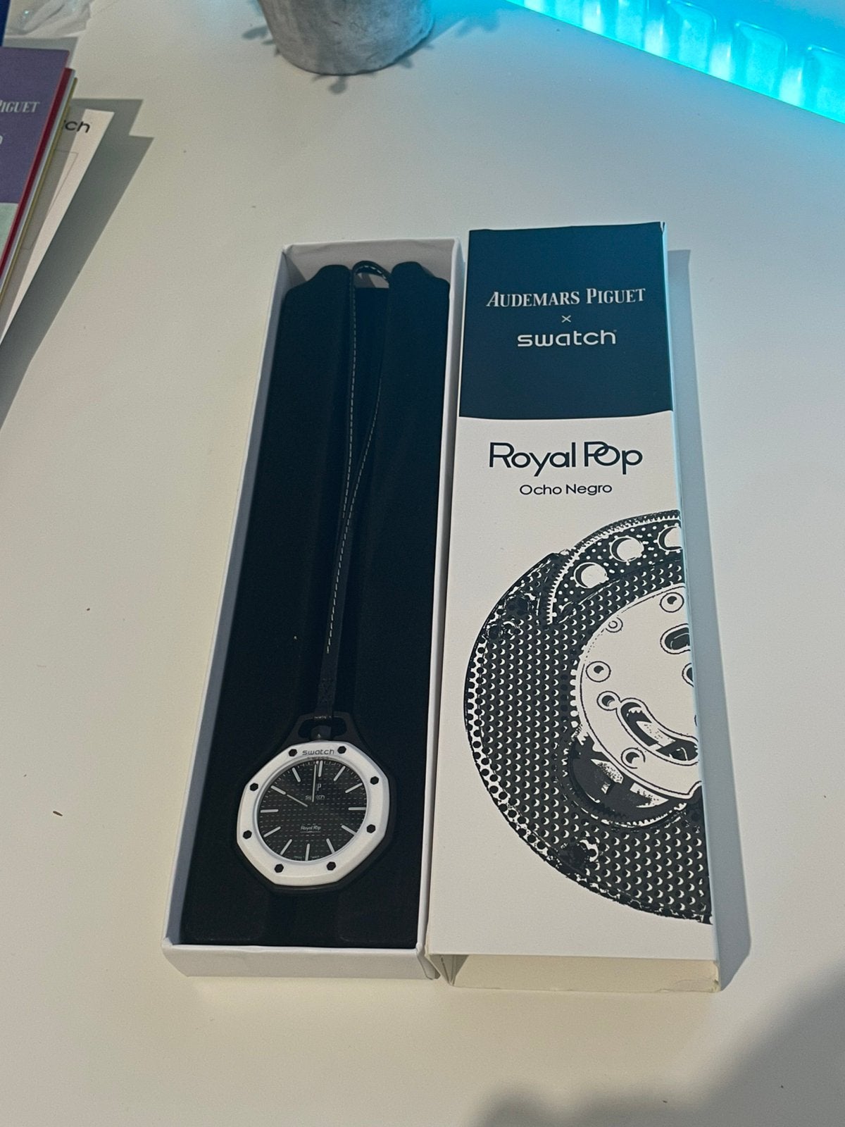 Swatch Royal Pop, Enlèvement ou Envoi, Comme neuf