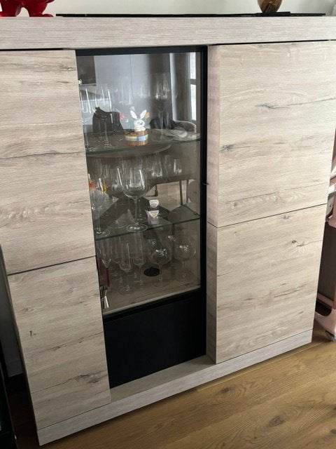 vitrine en barkast, Ophalen, Met deur(en), 100 tot 150 cm, Eikenhout