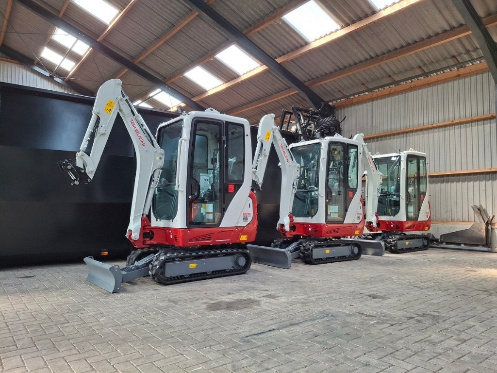 Takeuchi TB216, minigraver, minikraan, BJ2026, 5st, Nieuw!, Articles professionnels, Machines & Construction | Grues & Excavatrices
