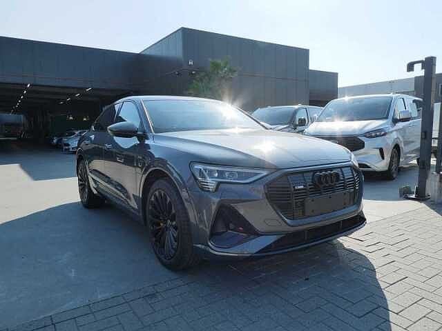 Audi E-tron Sportback 50 Quattro 313pk 2x S-Line Black Pack, Auto's, Automaat, 308 pk, Overige modellen, https://public.car-pass.be/vhr/3b1a82b6-61fd-4310-9a1b-40635ca56a45