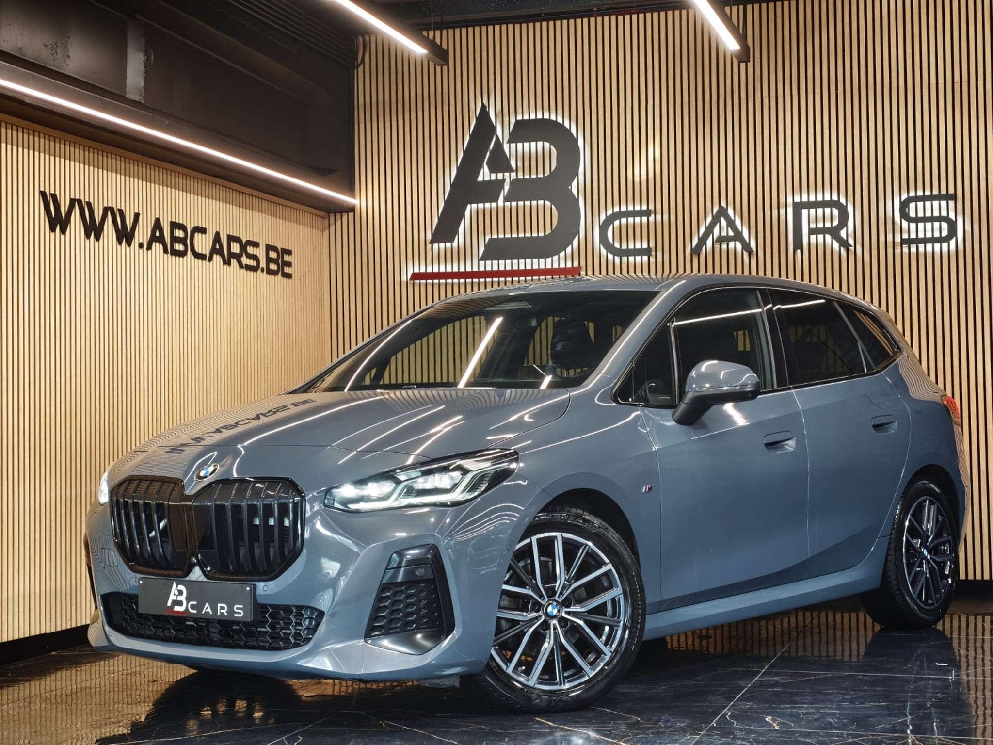 BMW 2 Serie 220 Active Tourer 220IA PACK M * GARANTIE 12 MOI, Autos, BMW, Argent ou Gris, Achat, 139 g/km, Entreprise