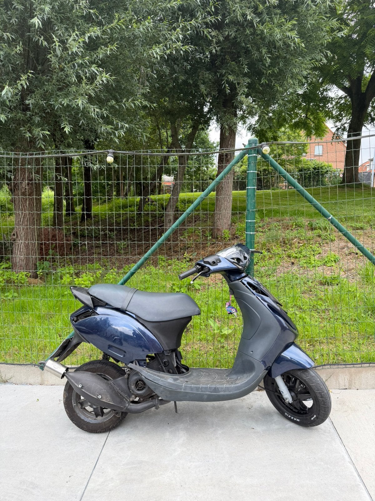 Zip 70cc b-klasse, Fietsen en Brommers, Snorfietsen en Snorscooters, Ophalen of Verzenden, Zo goed als nieuw
