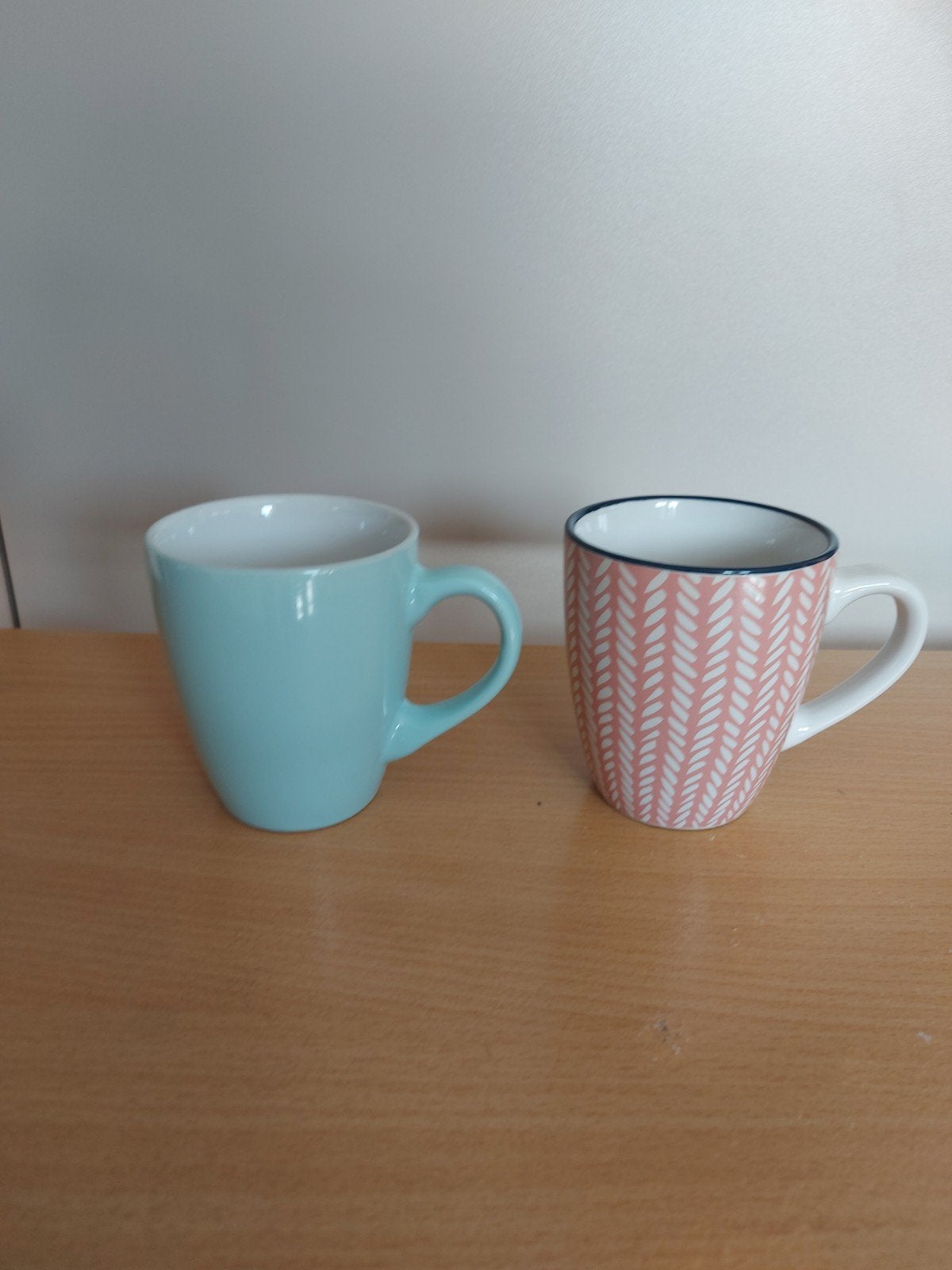 tasses ou petits mugs, Ophalen of Verzenden