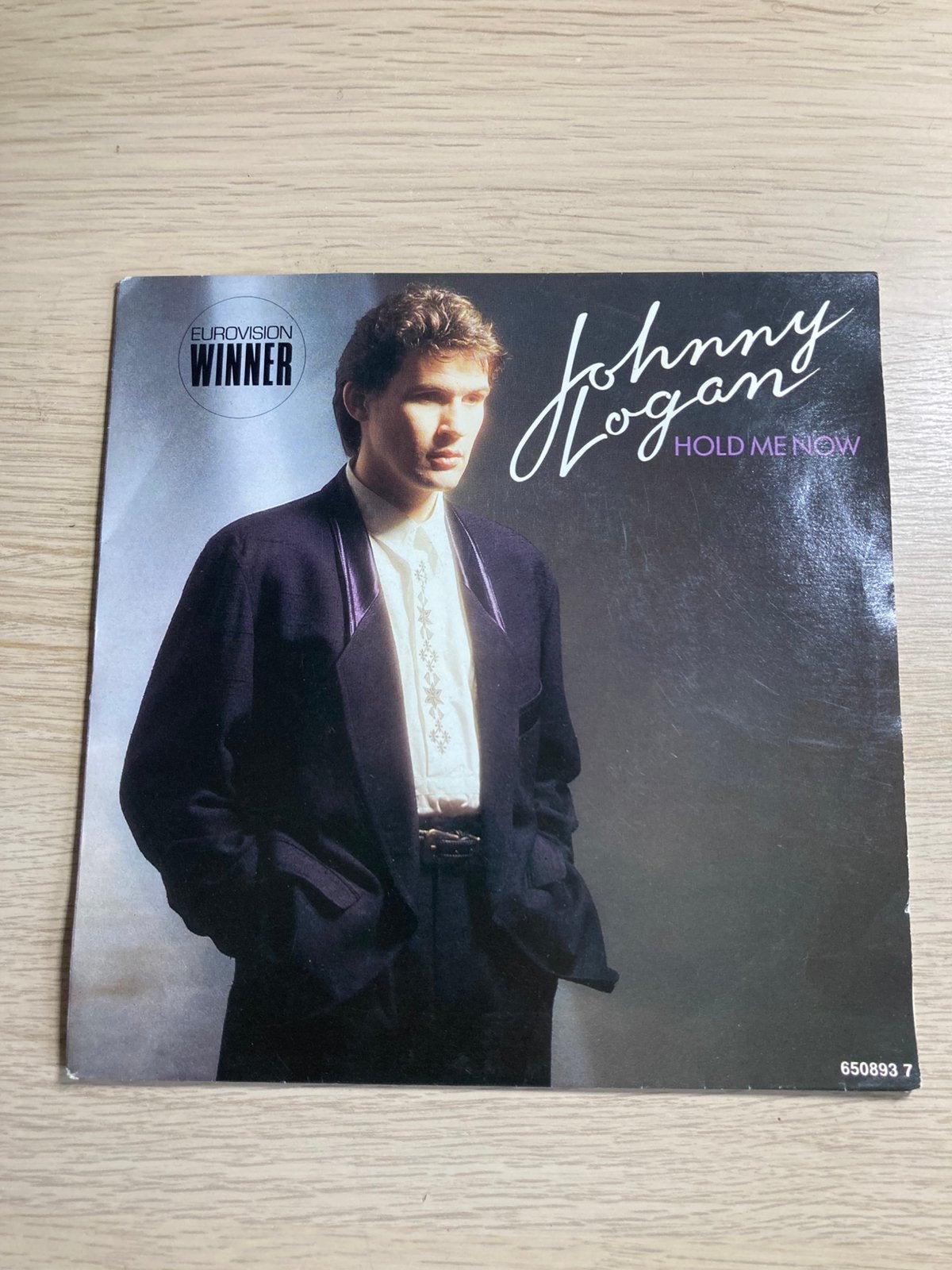 Johnny logan hold me now, Ophalen, Zo goed als nieuw