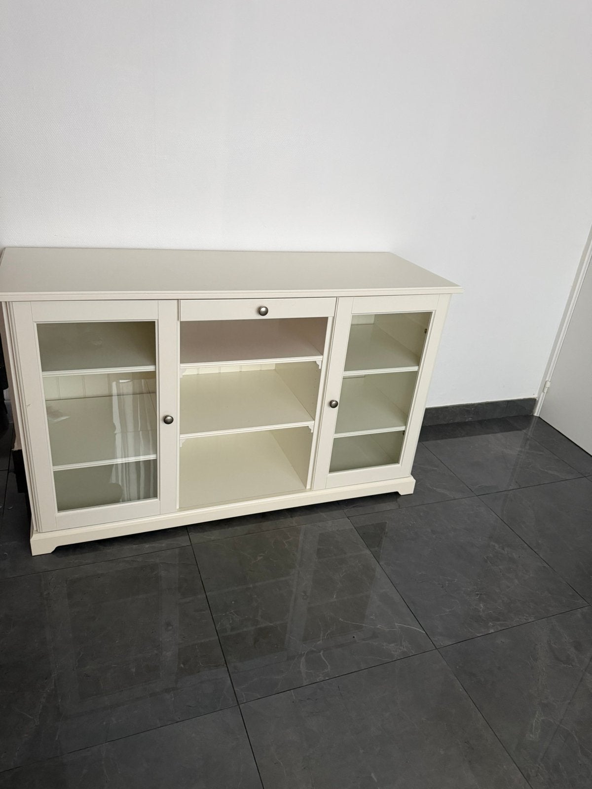 Buffet, Enlèvement, Comme neuf