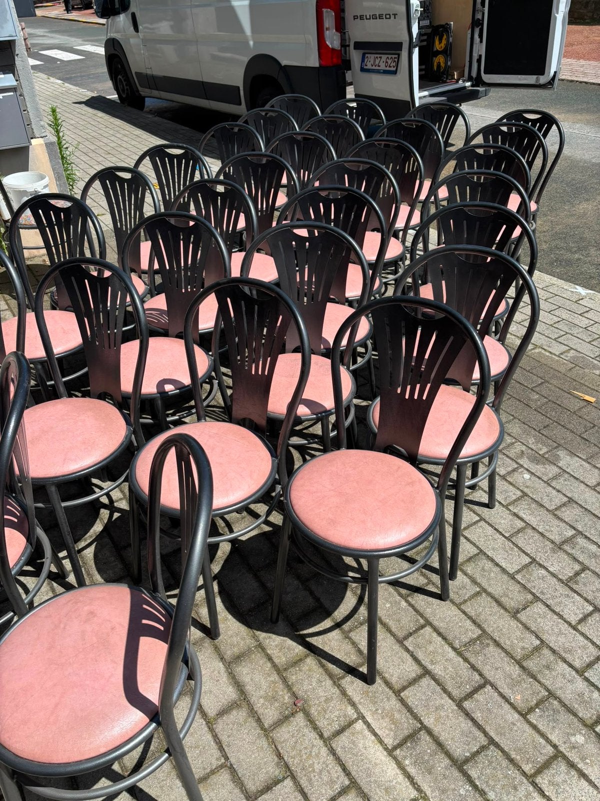 55 chaises horeca, Enlèvement, Utilisé, Mobilier