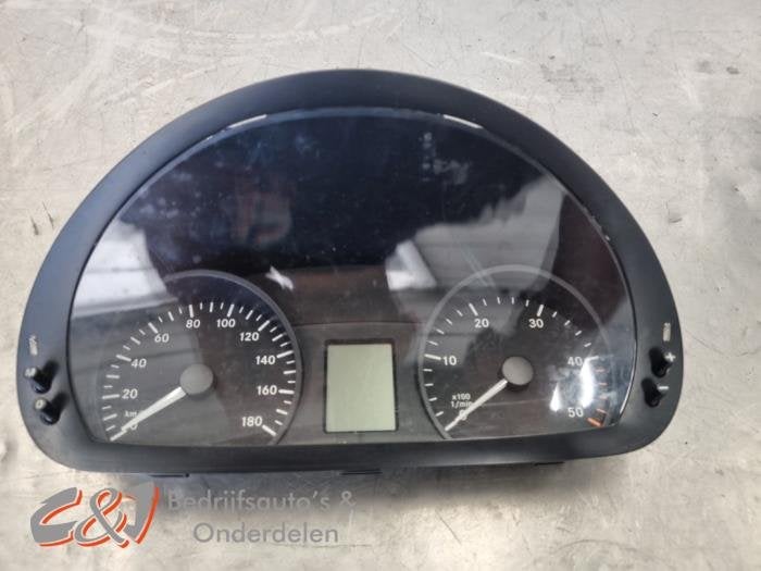 Kilometerteller KM van een Mercedes Sprinter, Gebruikt, -, Ophalen of Verzenden, -
