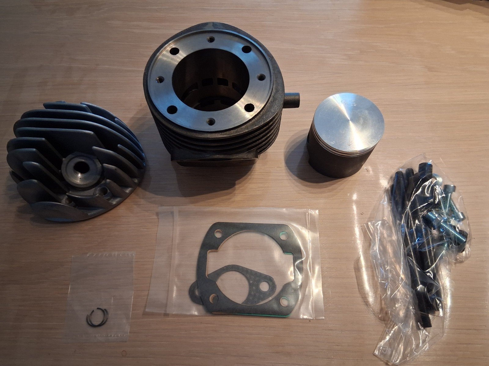 Nouveau kit de cylindres VMC 114cc pour Ape 50 / vespa pk 50, Vélos & Vélomoteurs, Enlèvement