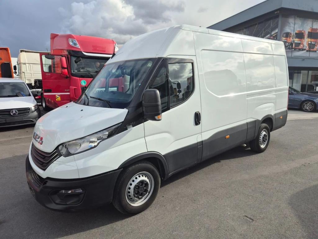 Iveco Daily 35 S 14 (année de construction 2024), 100 kW, Achat, Euro 6, Entreprise