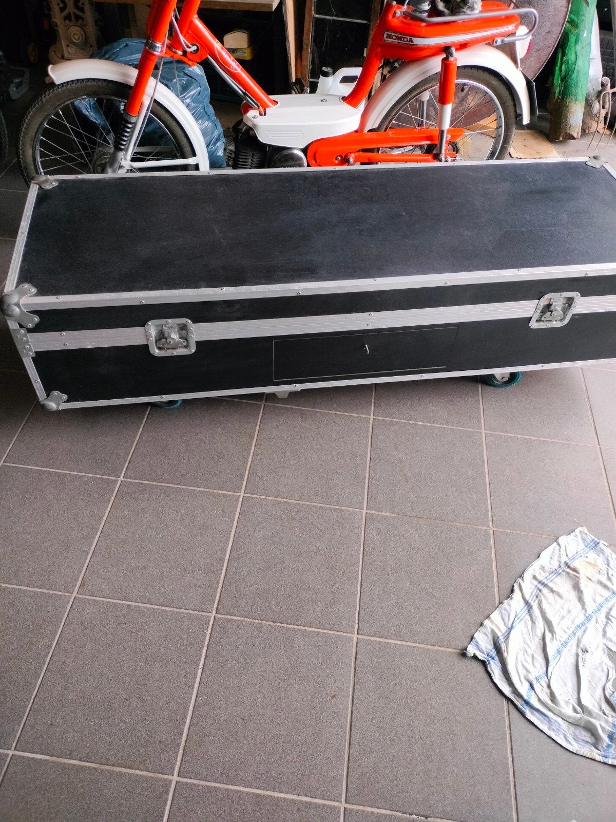 Flight case, Enlèvement