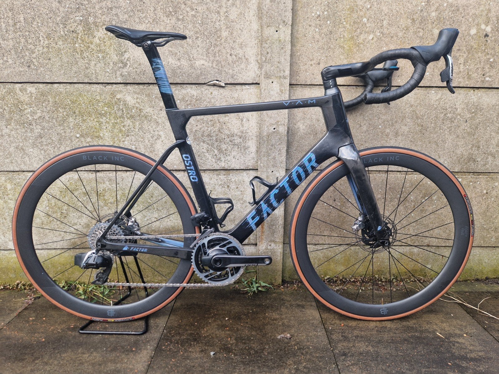 Factor Ostro V.A.M. SRAM Red AXS ( Maat 58), Fietsen en Brommers, Fietsen | Racefietsen, 28 inch, Carbon, Heren, Zo goed als nieuw