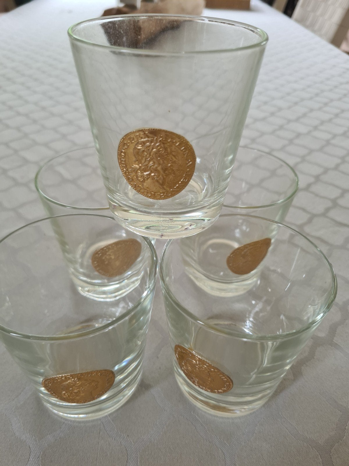 5 verres avec médaillon doré, Enlèvement, Autres types