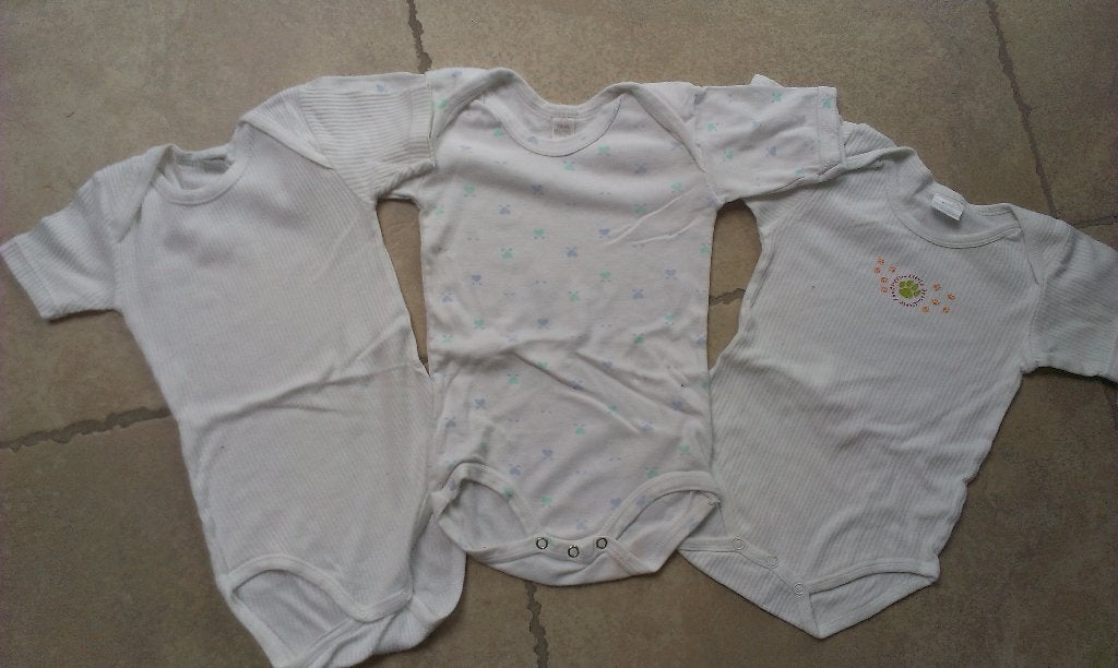 1 euro koopjes ! Mooie body's mt 74, Enfants & Bébés, Vêtements de bébé | Taille 74, Garçon ou Fille, Enlèvement ou Envoi, Vêtements de nuit ou Sous-vêtements