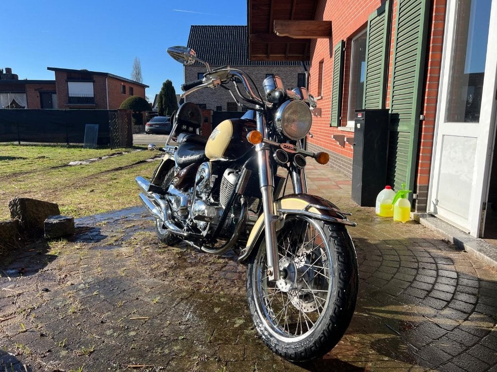 daelim daystar 125 cc 2001Jaar deze moto is in mooie staat, Amortisseurs réglables électroniquement, Occasion, 125 cm³, Chopper