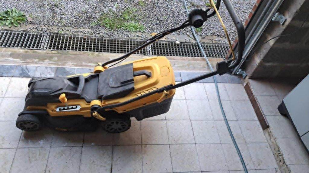 Tondeuse électrique " Powerplus", Jardin & Terrasse, Tondeuses à gazon, Utilisé, Bac de ramassage, Enlèvement