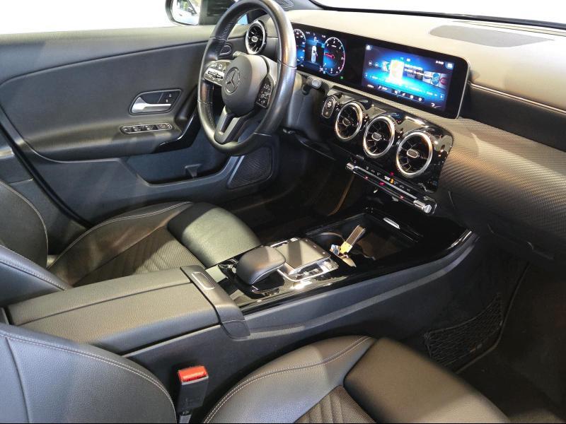 Mercedes-Benz A 180 d Elegance 7G-DCT 116pk - LED - Carplay, Auto's, Automaat, USB, 116 pk, Zwart