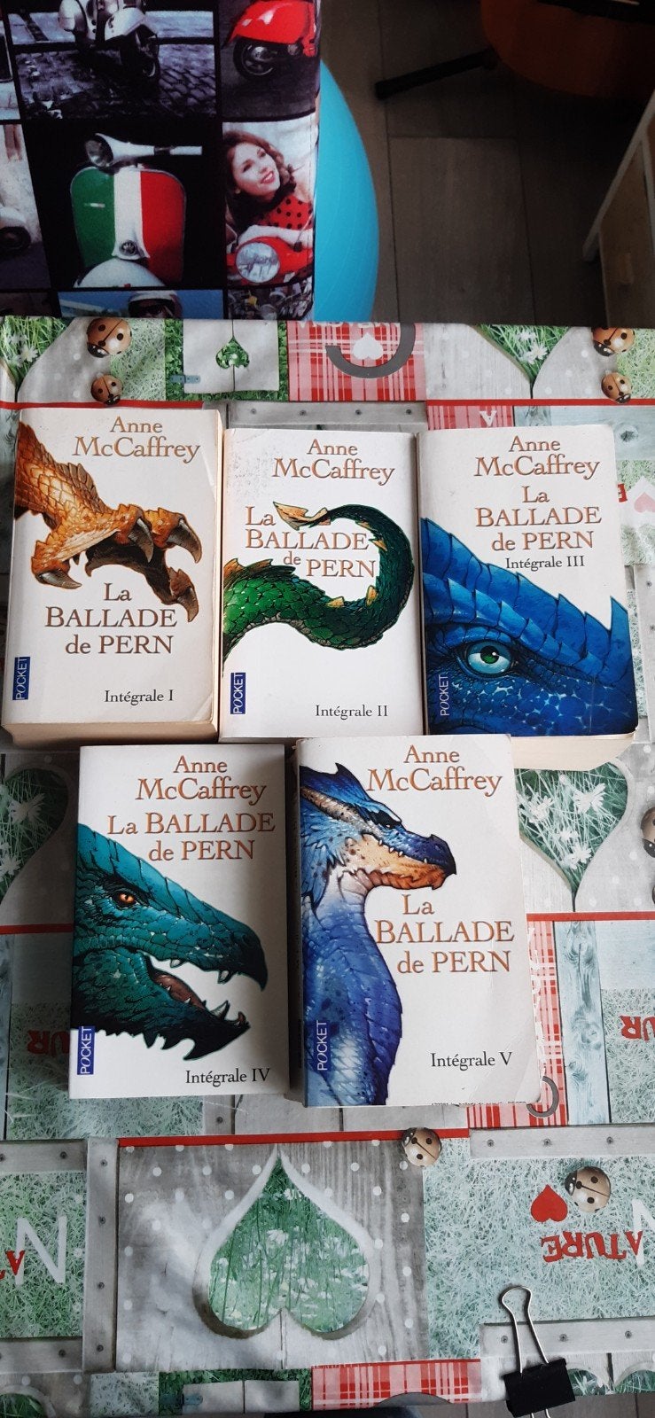 De Ballade van Pern integraal 5 delen, Boeken, Ophalen of Verzenden, Gelezen, Anne McCaffrey