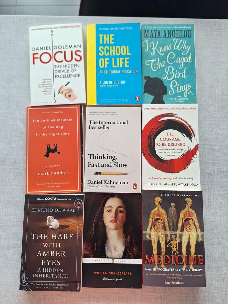 9 boeken, Boeken, Ophalen of Verzenden