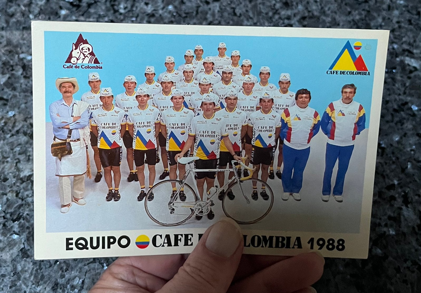 Équipe cycliste Luis Herrera Café de Colombia, Enlèvement, Comme neuf
