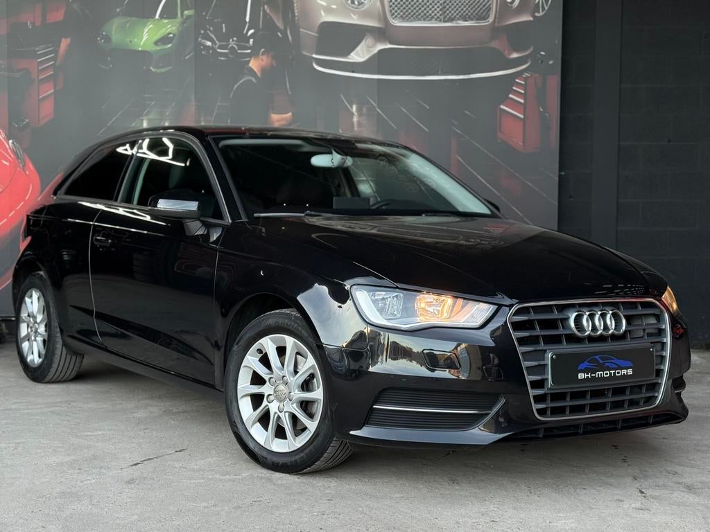 Audi A3 1.6 TDI Attraction, Auto's, Euro 5, Stof, 4 cilinders, Zwart