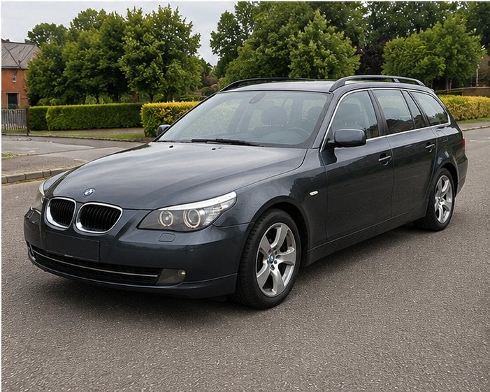 BMW Série 5 Touring E61 Facelift - À remettre en route, Autos, BMW, Cuir, Argent ou Gris, Boîte manuelle, Noir
