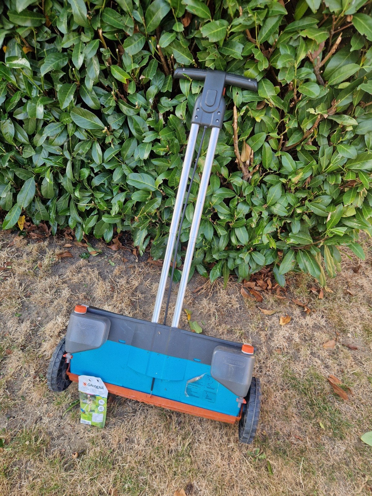 Épandeur Gardena avec marqueurs de surface, Jardin & Terrasse, Outils à main, Enlèvement