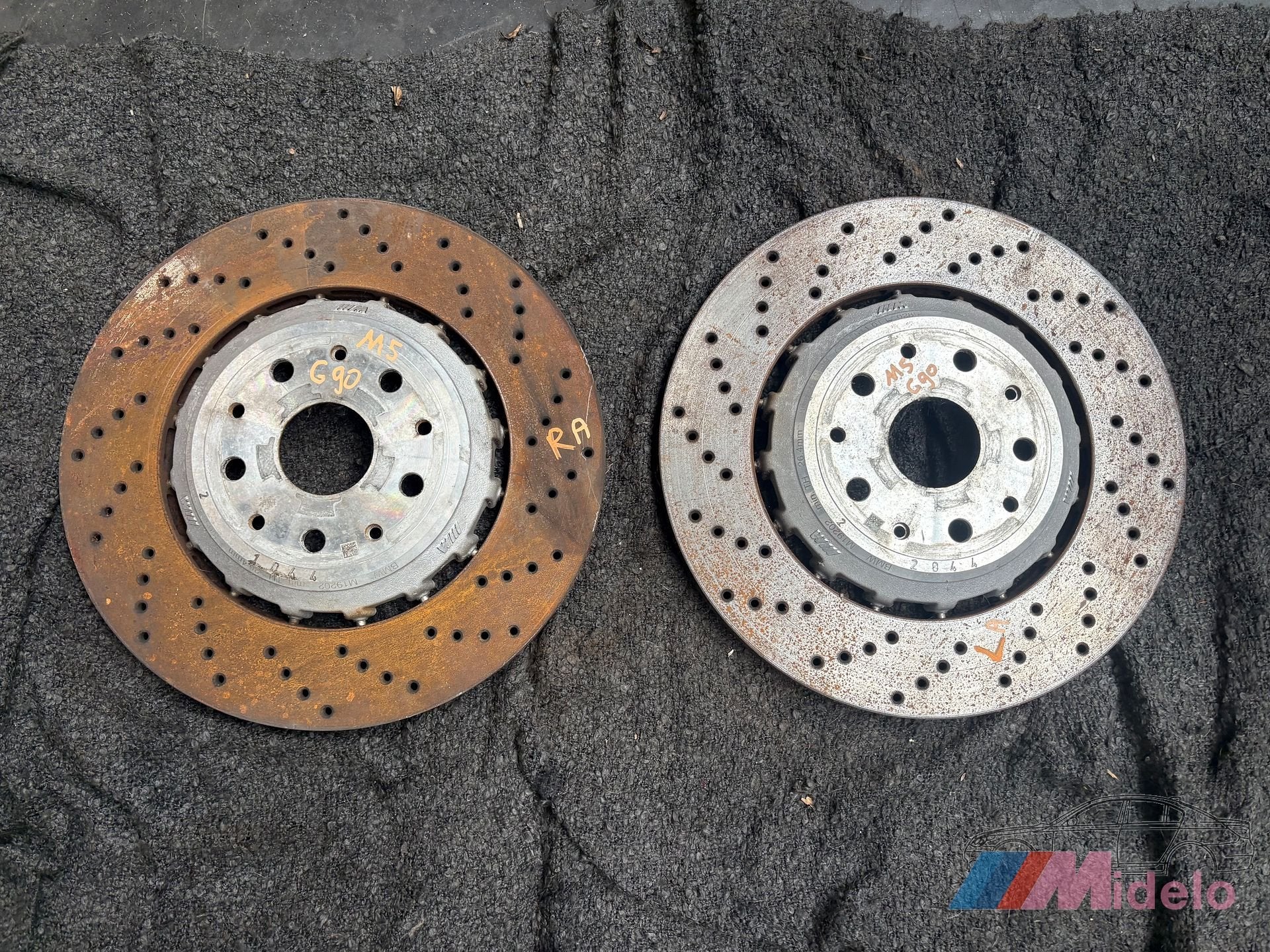 BMW M5 (G90) REMSCHIJVEN LINKS & RECHTS ACHTER 7885511-01 78, Auto-onderdelen, Gebruikt, -, -, Ophalen of Verzenden