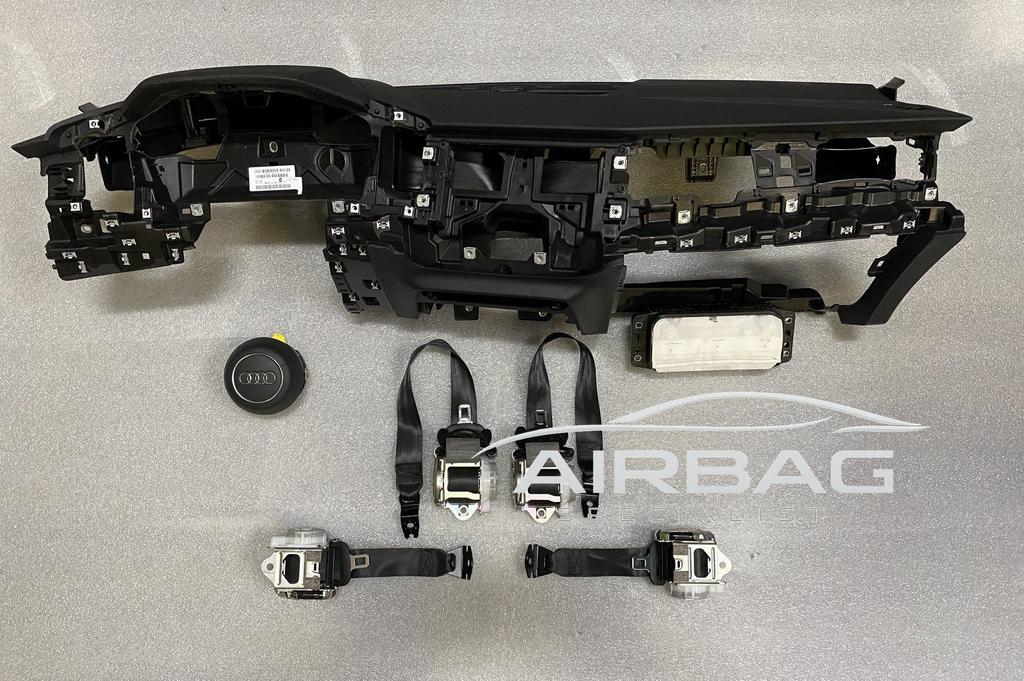 Airbag set dashboard gordels AUDI A1 S1 QUATTRO  8Y 2018+ 82, Gebruikt, -, -, -
