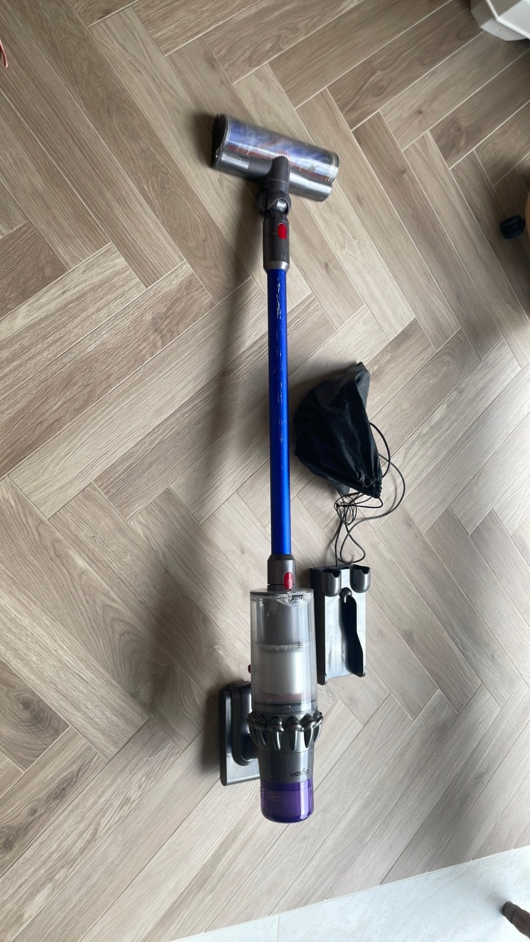 Dyson stofzuiger, Elektronische apparatuur, Stofzuigers, Ophalen, Gebruikt, Steelstofzuiger, Dyson