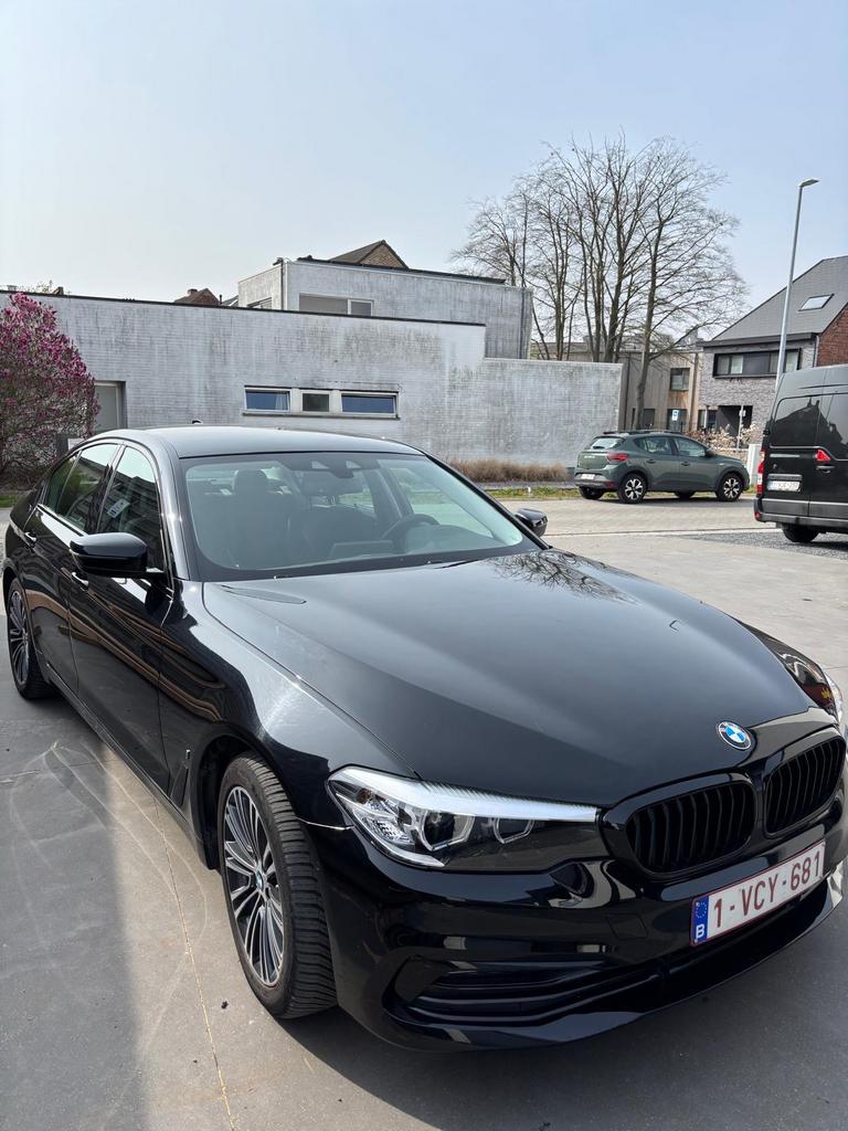 BMW 530e i Performace (sport line), Automaat, Leder en Stof, Zwart, 5 deurs