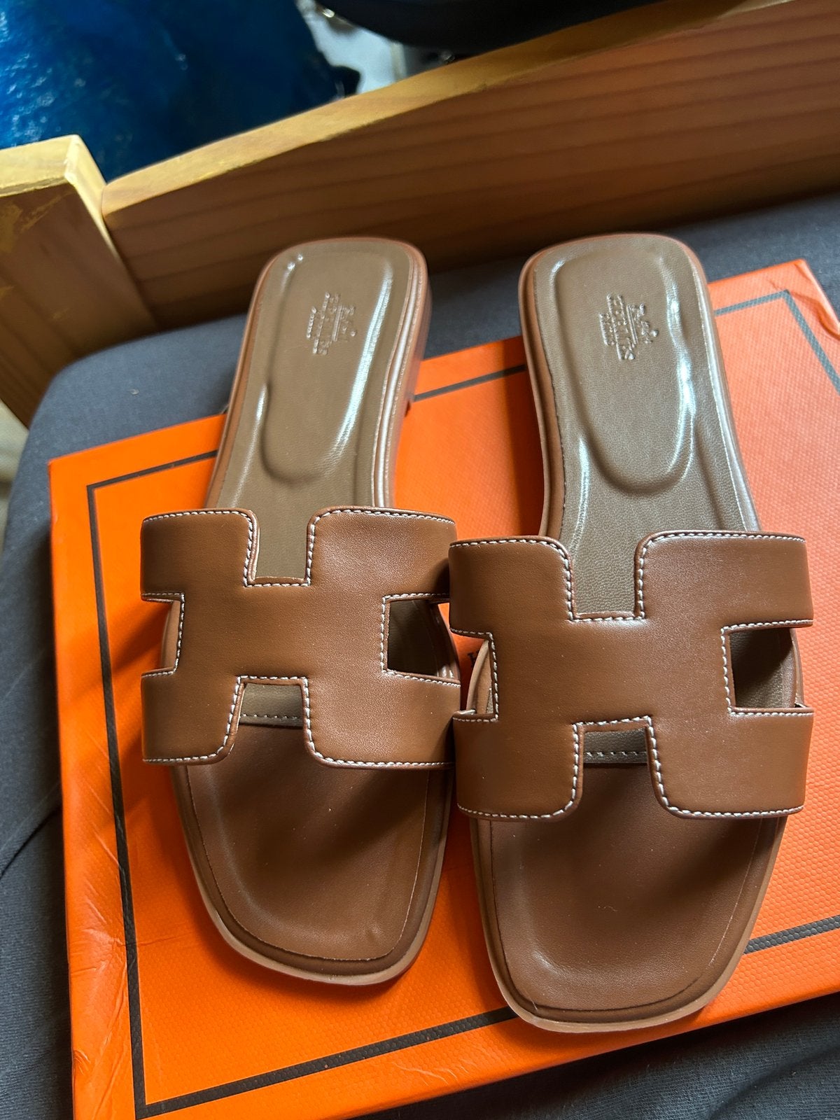Hermes sandalen maat 39, Kleding | Dames, Schoenen, Ophalen, Bruin, Instappers, Nieuw
