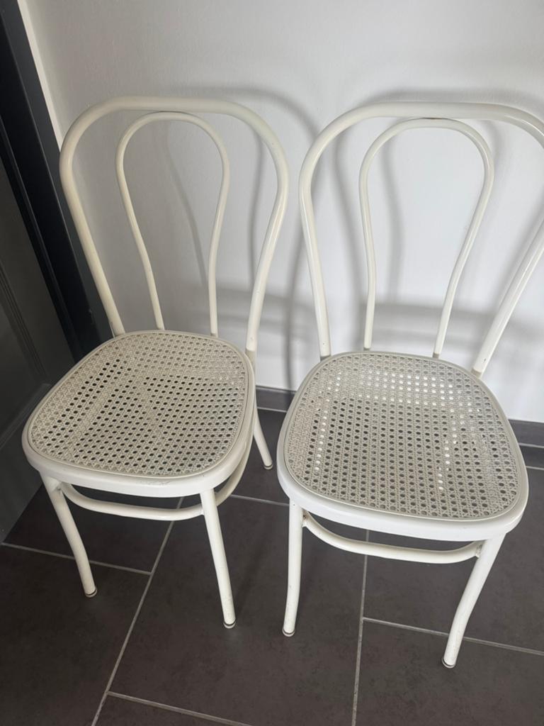 Metalen lichtgewicht witte stoelen, Tuin en Terras, Tuinstoelen, Ophalen, Zo goed als nieuw