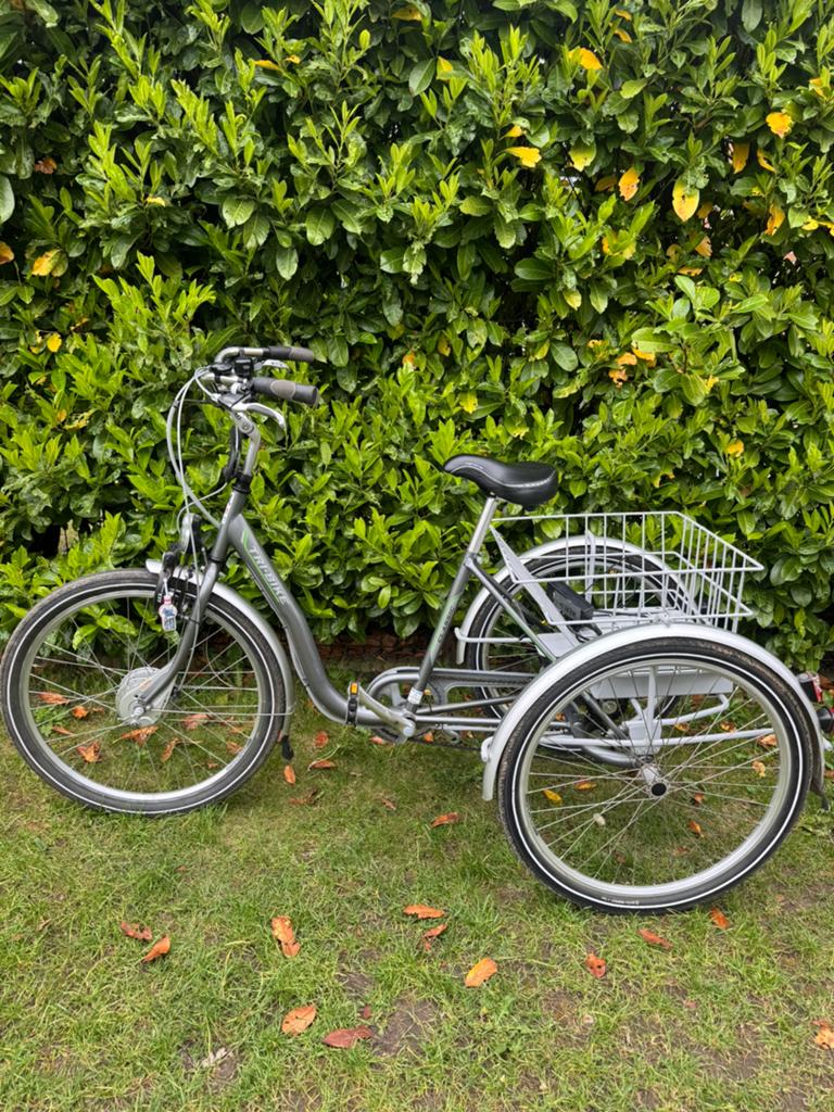Vélo tribike électrique à trois roues à l'état neuf, Enlèvement ou Envoi, Comme neuf
